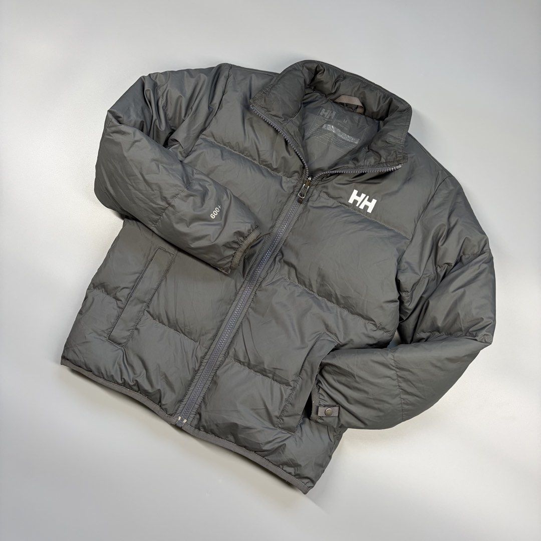 Helly Hansen Puffer Jacket 600+ Series (Category: Coats, Jackets and Outerwear) located in Cavite. Submitted by onebeancent (Listing ID 1469035440, Image 1). Description: Size: Medium Youth or Small (Women) Dimension: 17" Width | 21" Length Color: Grey Color Rate: 10/10 Issue: None Condition: Excellent Price: 1,650php Additional Shipping Fee (J&T Medium Pouch) 125php Luzon 145php visayas 185php mindanao.