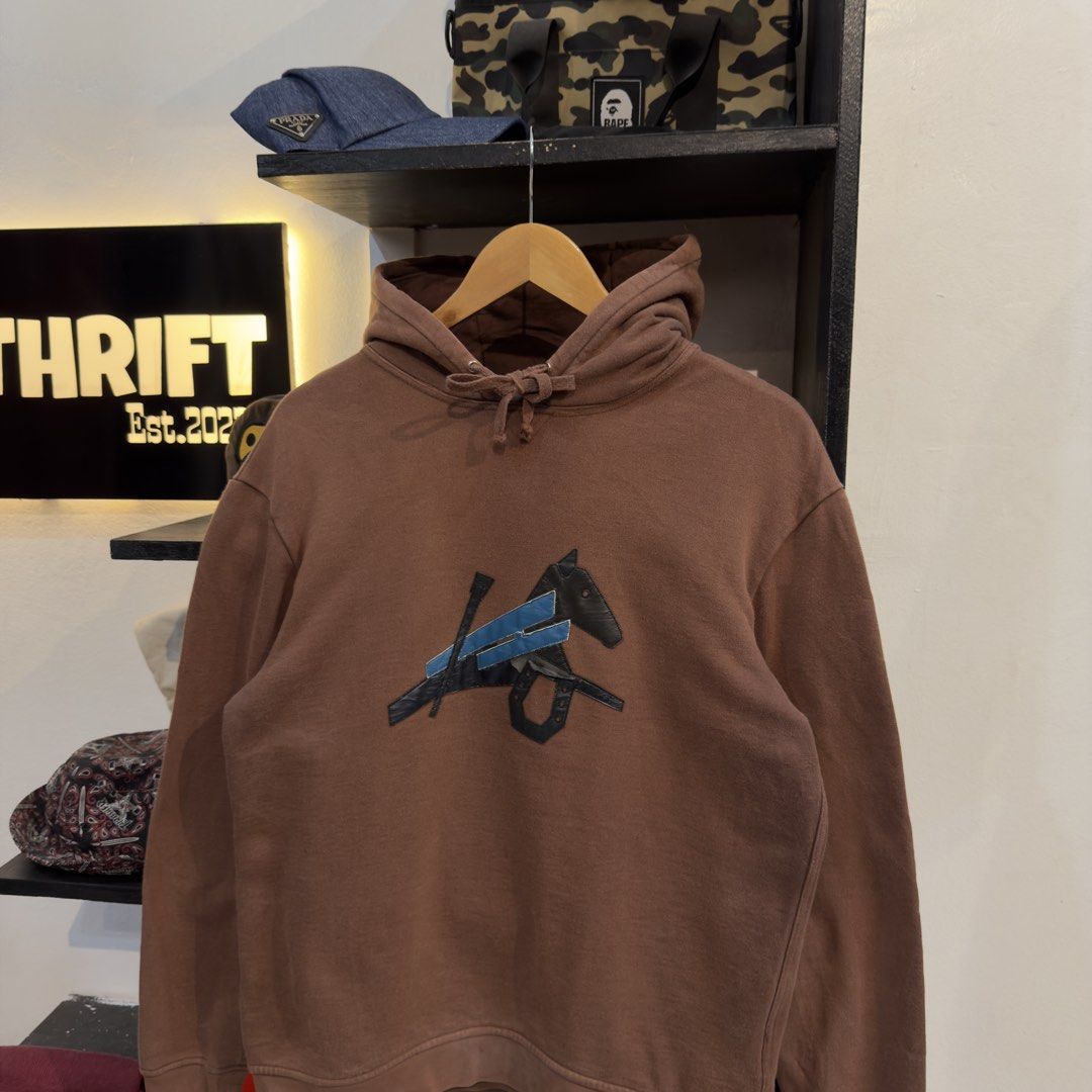 Hermes Brown Hoodie (Category: Hoodies) located in Manila. Submitted by jerichomal82553 (Listing ID 1469046091, Image 2). Description: Hermes Brown Hoodie 21.5 by 26 Good Condition Complete Tags CLAIM 1200.