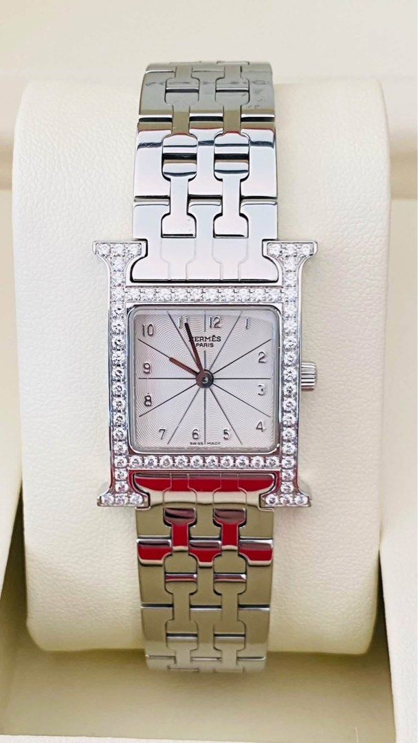 HERMES H Diamond Bezel Watch (Category: Women's Watches) located in Manila. Submitted by annafinds (Listing ID 1469052771, Image 1). Description: ₱98,000 Auth HERMES H Diamond Bezel Watch For Ladie’s -Hermes H -Diamond Bezel -Sapphire Glass -Swiss Made -Stainless Steel -Quartz Movement -Small to Medium Wrist Size -With Provided Box -In excellent Condition DM for Offers and other Inquiries💌 📌Disclaimer:📌 I Claim to be a Legit Watch Reseller. Al