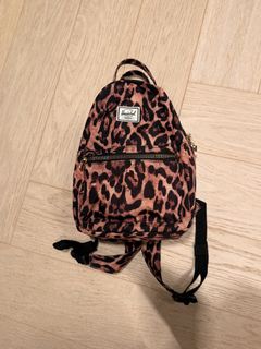 （分類：）位於 。 由 jackiieee 提交（商品編號 1469045504，圖片 1）。簡介： 。