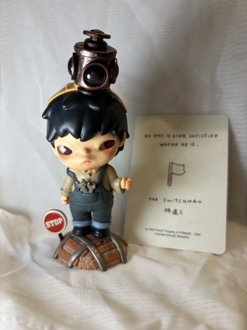 Hirono - The Switchman (Category: Figurines & Statues) located in Mandaluyong City. Submitted by icheeellee (Listing ID 1469088910, Image 2). Description: Hirono - The Switchman (Le Petit Prince) Figure and card only -Stored securely in pristine condition.