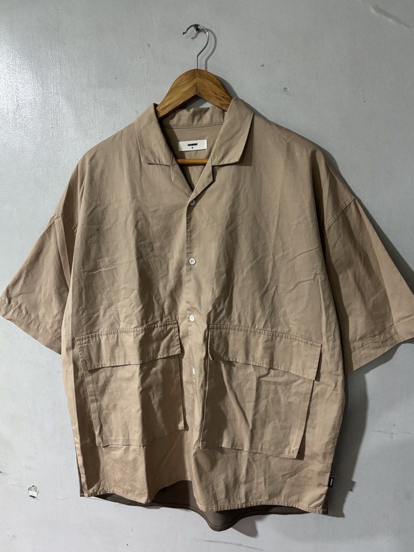 HISSO CREAM BUTTON DOWN POLO (Category: Tshirts & Polo Shirts ) located in Pasay City. Submitted by turthrift (Listing ID 1469047104, Image 3). Description: W24 L29 .