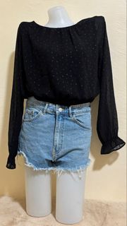 (Category: ) located in . Submitted by homedecluttersale (Listing ID 1469142284, Image 1). Description: .