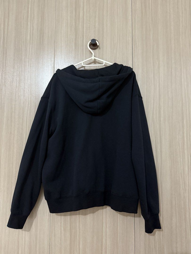 HM Jacket (Category: Coats, Jackets and Outerwear) located in San Juan City. Submitted by anbi25 (Listing ID 1469124904, Image 2). Description: Dont use anymore.