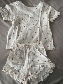 (Category: ) located in . Submitted by 17thfinds (Listing ID 1468966290, Image 1). Description: .
