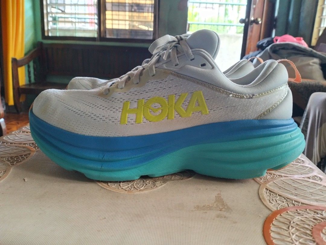 Hoka bondi 8 (Category: Sneakers) located in Tabaco. Submitted by thrift_trip_langgg (Listing ID 1468935461, Image 1). Description: Hoka bondi 8‼️ As new condition‼️ Size euro 43 1/2‼️ No issue‼️ 2500 shipped‼️ PM📩 .