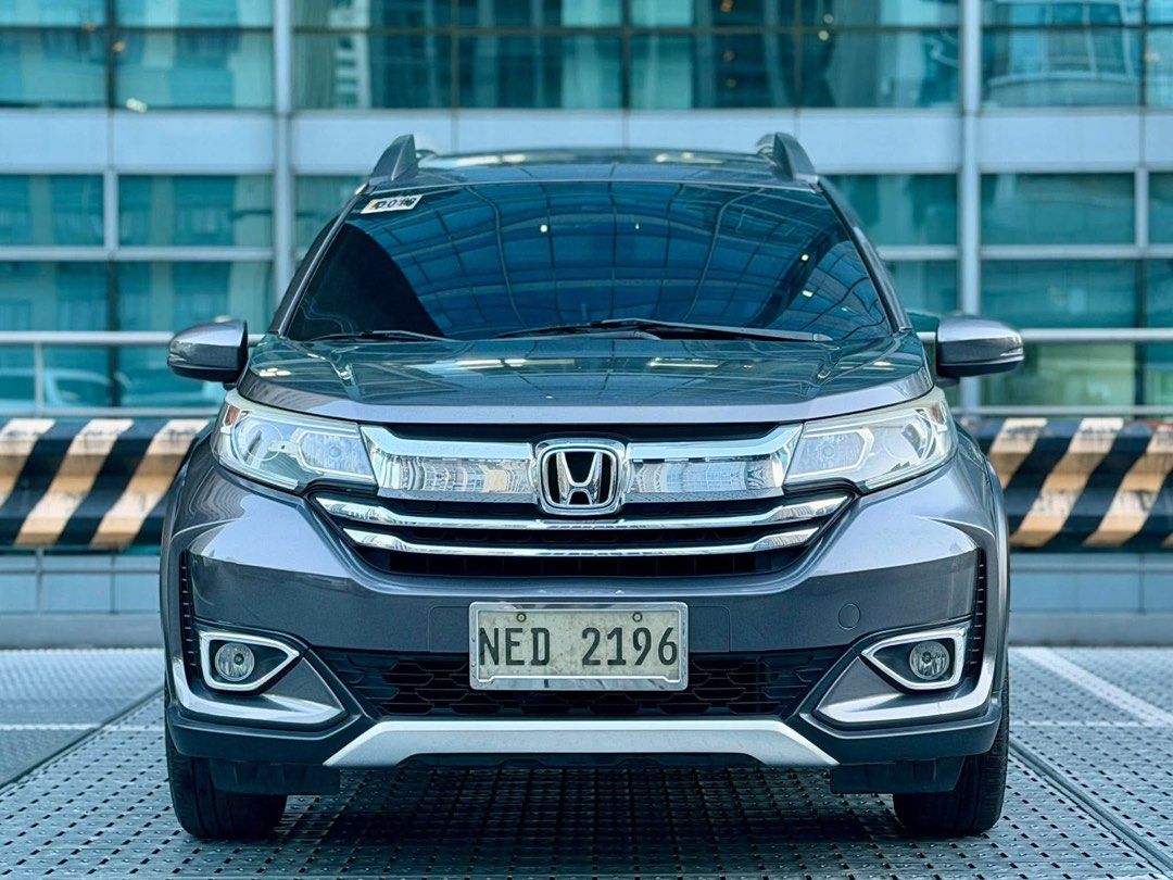 Honda BR-V (Category: Used Cars) located in Makati City. Submitted by maby_latido05 (Listing ID 1469050395, Image 1). Description: 2020 Honda BRV 1.5 V CVT Gas 98k ALL-IN CASH OUT 27k Odo Top of the line‼️🔥 4yrs - Php 21,850 3yrs - Php 26,350 2yrs - Php 36,469 Chattel and Insurance Included ✅FREE Transfer of Ownership ✅FREE Detailing Interior & Exterior ✅FREE Bank Processing ✅FREE OBD Car Scanning 1st Owner Casa Mantained 27k Odo Top of the line