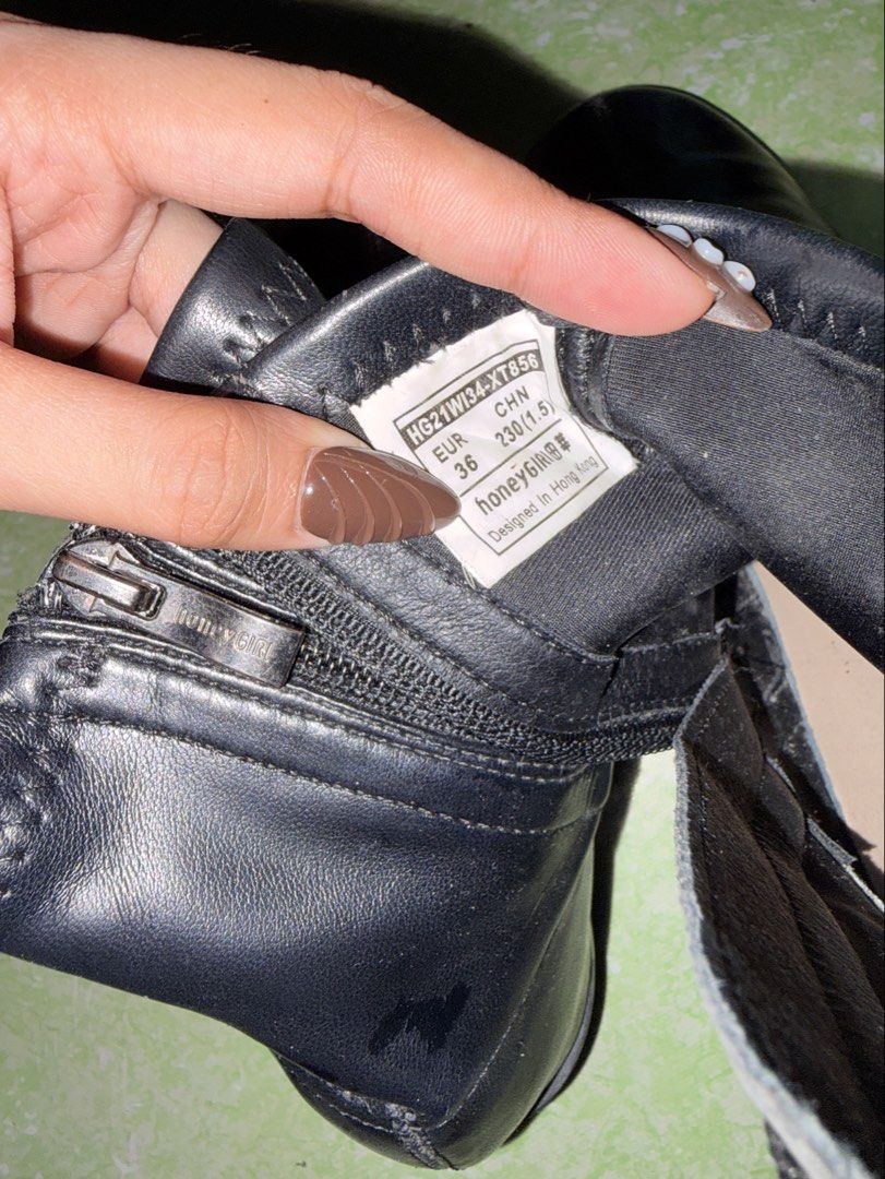 Honeygirl boots (Category: Boots) located in Manila. Submitted by yangbuyandsell (Listing ID 1469003426, Image 3). Description: From Hongkong Size 36.