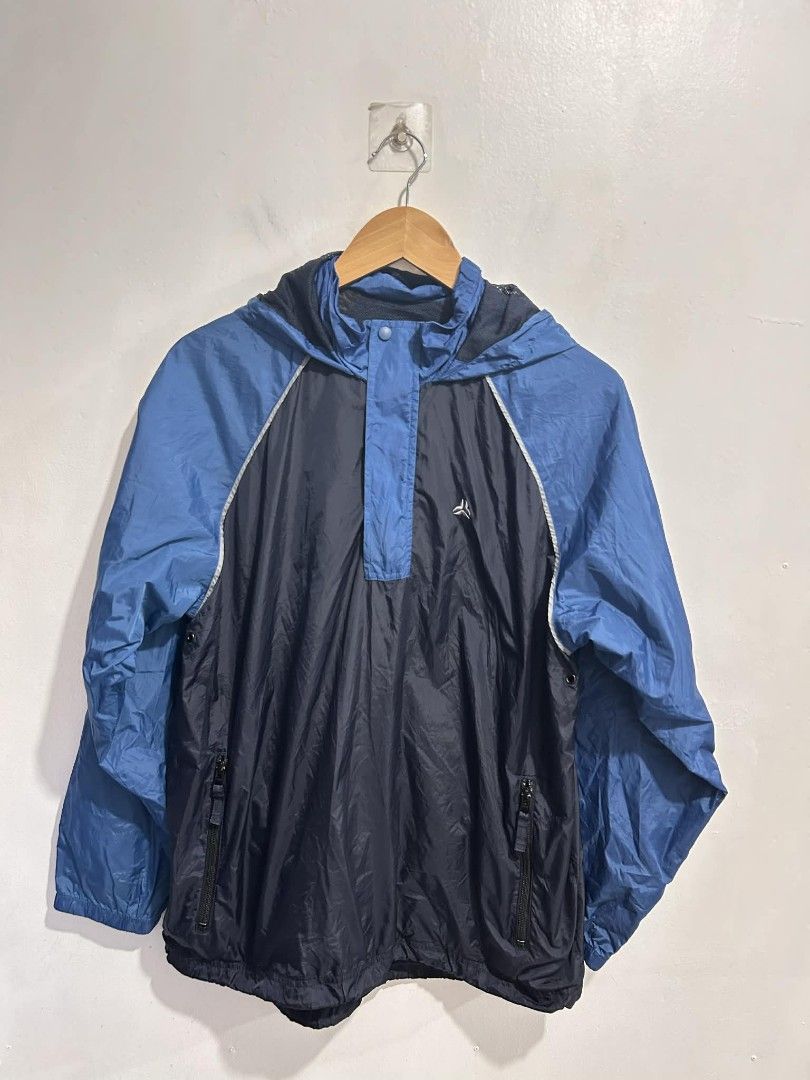 Hooded Pullover Windbreaker Jacket (Category: Coats, Jackets and Outerwear) located in Rizal. Submitted by thrift_finds_739 (Listing ID 1469050294, Image 1). Description: NO ISSUE Excellent Condition Size: XXLarge Color rate: 9/10 Length: 26 Width: 33 Please manage your expectations — we open premium bulk ukay bundles shipped directly from the US! 🇺🇸.