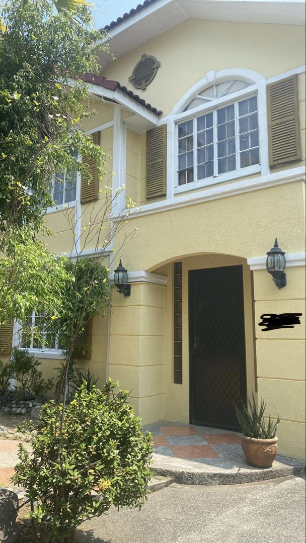 (Category: ) located in . Submitted by tonymontana01 (Listing ID 1469157297, Image 1). Description: .