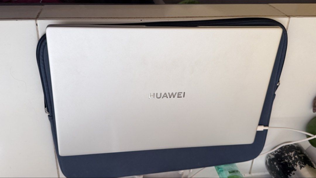 HUAWEI D15 i5 (8/250) (Category: Laptops & Notebooks) located in Binan City. Submitted by kuyathan (Listing ID 1469088854, Image 1). Description: Original legit Authentic, NO ISSUE, NO SWAP, No repair history & NO TO RESELLERS 8GB RAM, 250GB storage, iCore5 11th gen, SSD 6 hours battery life with original charger (type C) With bag. NEGOTIABLE PRICE FIR NEARBY BUYER.