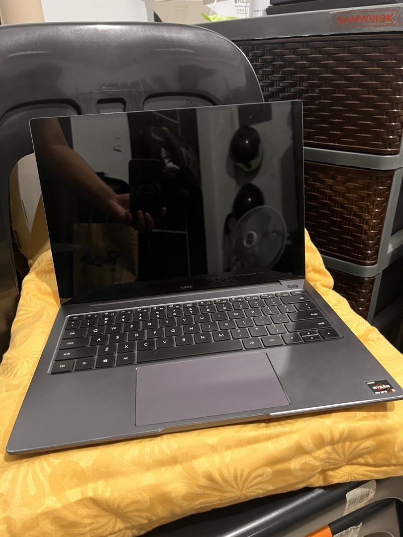 Huawei MateBook 14 | AMD Ryzen 5 (Category: Laptops & Notebooks) located in Antipolo. Submitted by henlo_yna (Listing ID 1468997867, Image 1). Description: Rush Selling: Huawei Matebook 14 (note: this is different and better than D14) Ideal for work, gaming or studying RFS: Need funds asap Inclusion: Unit and Charger only Meet up within Antipolo, Megamall, Marikina only Specs (see pic for full spec): * Processor: AMD Ryzen 5 4600H with Radeon Gra