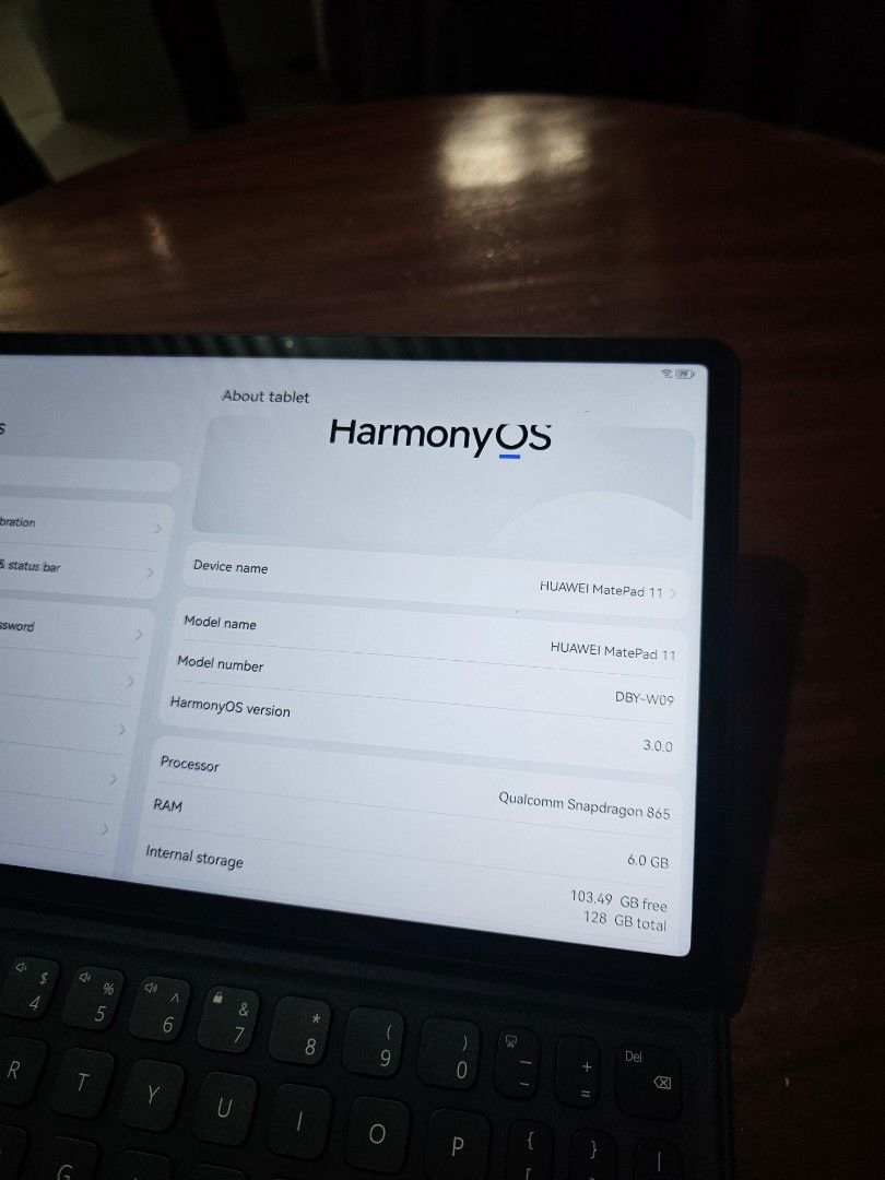 Huawei MatePad 11 inch (2021) (Category: Android) located in Caloocan City. Submitted by angelocas (Listing ID 1468984258, Image 2). Description: Huawei Matepad 11 (2021) 11 inches display 120hz refresh rate snapdragon 865 chipset no sim slot it is in great condition personal used great performance specially in gaming can run 120fps codm selling it for 8k slight negotiable brand new price is 26k+ inclusions: unit huawei smart keyboard (worth 2k+)