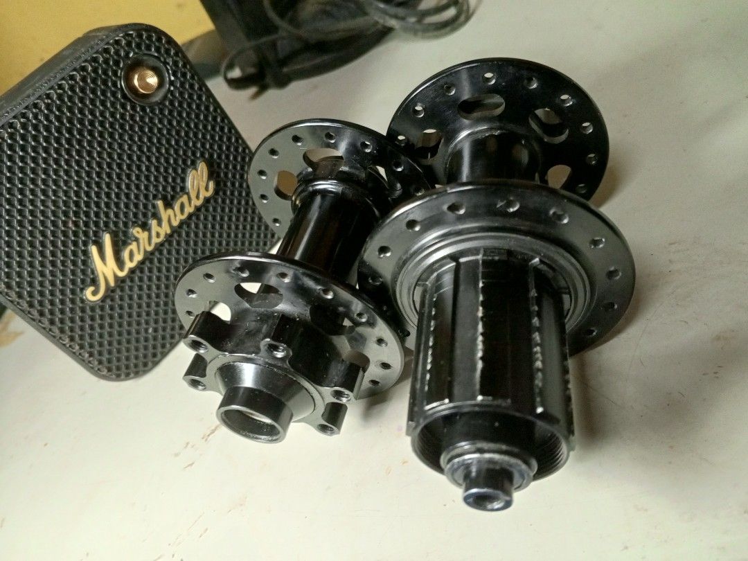 Hubs MTB pair (Category: Bicycles) located in Marikina City. Submitted by s1xtr3y_63 (Listing ID 1468972555, Image 3). Description: Hubs 32 holes front and rear - Thru - axle Non - boost - Rear hub with removable QR converter - 6 pawls HG freehub P1,000 only fixed Marikina Area .
