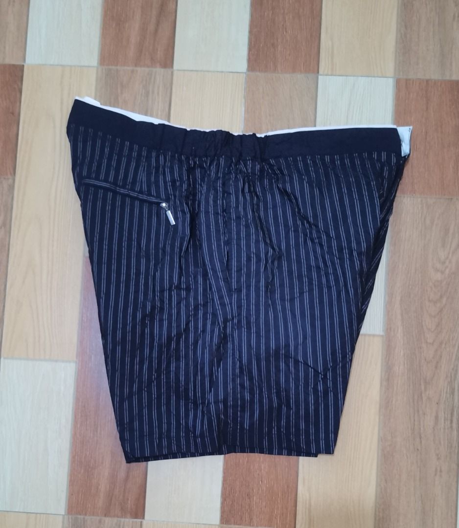 Hugo Boss (Category: Shorts) located in Camalig. Submitted by eldernace276984 (Listing ID 1469130111, Image 1). Description: Free Shipping.