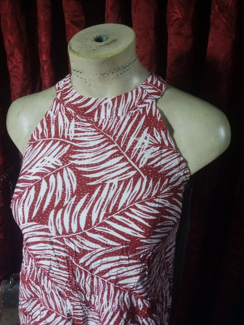 Hulter leaves mini dress (Category: Dresses) located in Manila. Submitted by wheneity67thifted (Listing ID 1469158301, Image 2). Description: .