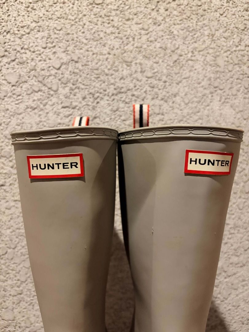Hunter Womens Footwear and Clothing Size Guide Chart (Category: Boots) located in Quezon City. Submitted by wateverfloatsurboat (Listing ID 1469132607, Image 2). Description: Heel drag Comfy for that 20k steps a day :) - UK 6 see last pic for size guide.