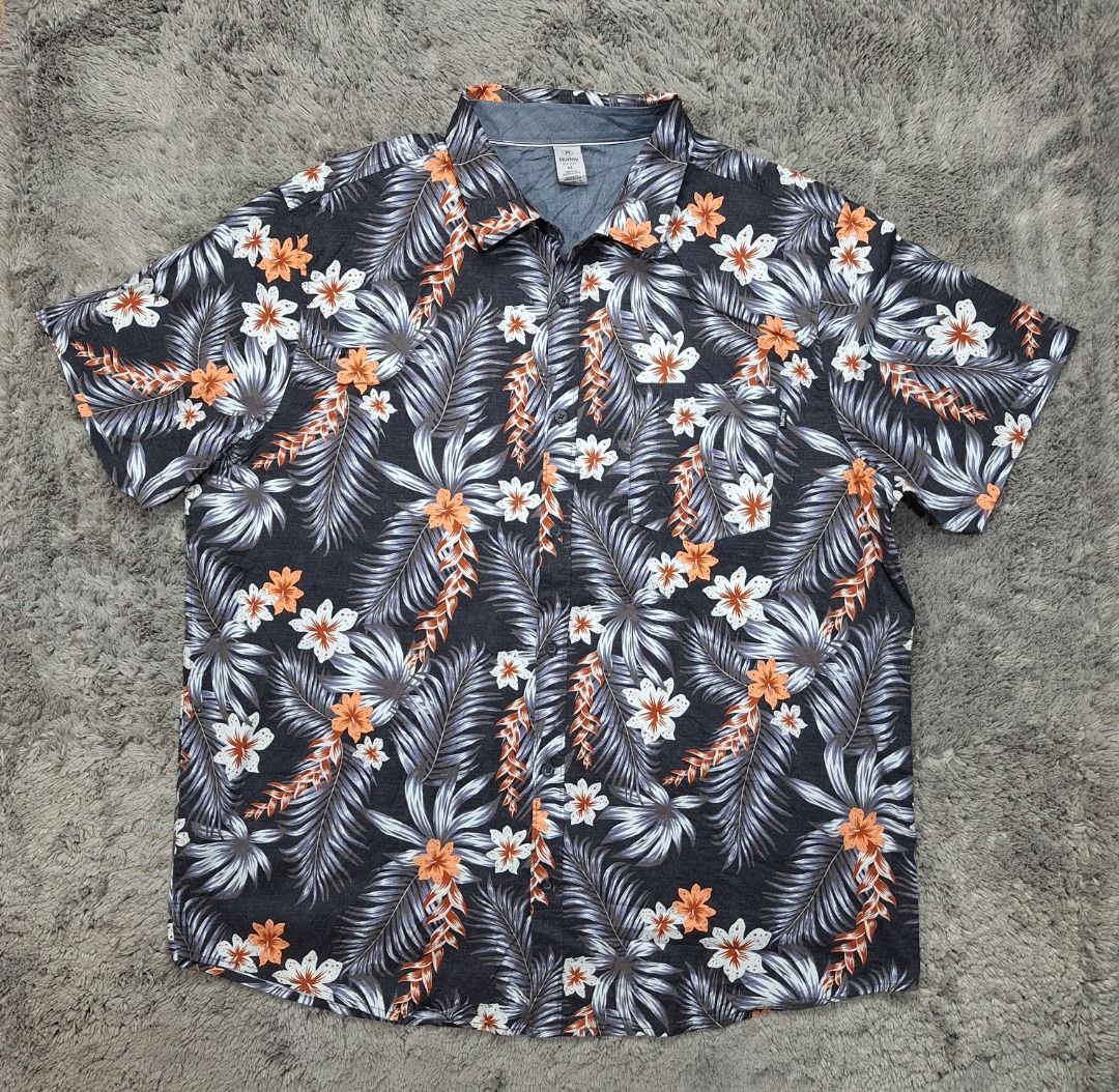 Hurley Button Polo (Category: Tshirts & Polo Shirts ) located in Calatrava. Submitted by freecyclethreads (Listing ID 1469001904, Image 1). Description: Hurley Size: XLarge Dimes: L-30.5, W-26 Excellent Condition Need wash P550 + sf.