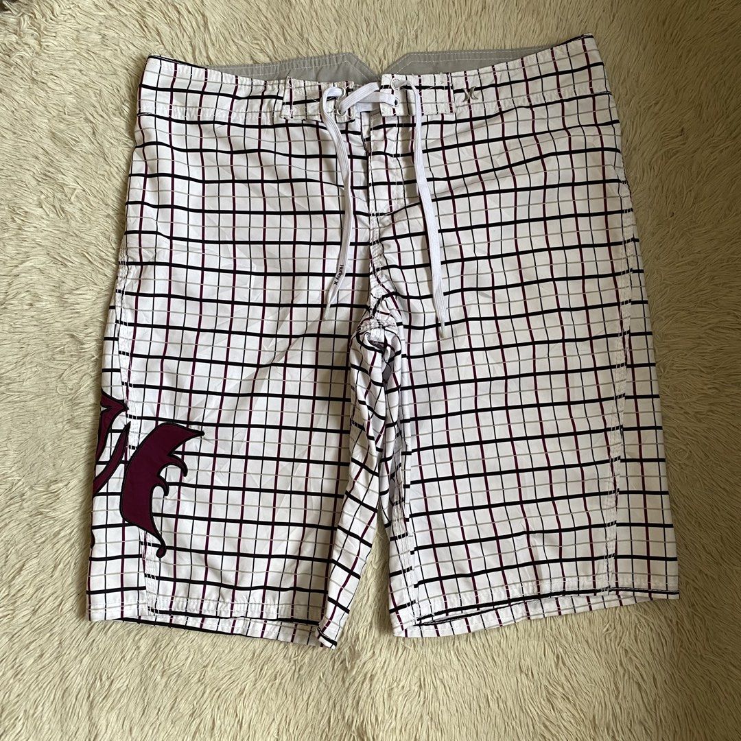 Hurley Plaid Board Shorts (Category: Swim Trunks & Board Shorts) located in Cebu City. Submitted by stevenkylegil (Listing ID 1469032882, Image 1). Description: Hurley Plaid Bord Short Dimension: 34 waist / 20.5 length Color rate: 10/10 Excellent condition - No issue Message me📩.