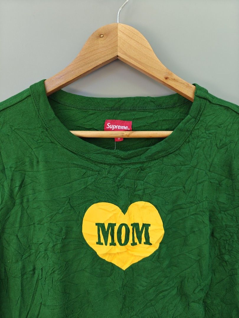 I Love Mom Supreme (Category: Tshirts & Polo Shirts ) located in Alaminos. Submitted by epargne (Listing ID 1468959260, Image 3). Description: ◾Size : Small - Medium ◾Dimes : Length"26 , Width"20 ◾LIKENEW CONDITION! FRESH FROM BALE, NEED WASH ONLY 🛒Price : + Shipping fee.