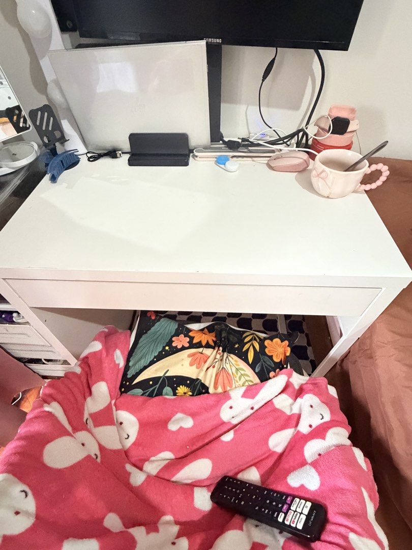 IKEA Micke Desk White 73x50cm (Category: Office Furniture & Fixtures) located in Manila. Submitted by fabulousa57353 (Listing ID 1468959941, Image 1). Description: - Dimensions: 73 x 50 cm - perfect for small spaces and dorms - Color: Clean, minimal white finish - Built-in drawer to keep your workspace clutter-free - Integrated cable outlet at the back for neat cord management - Ideal for compact bedrooms, study areas, or workstations.