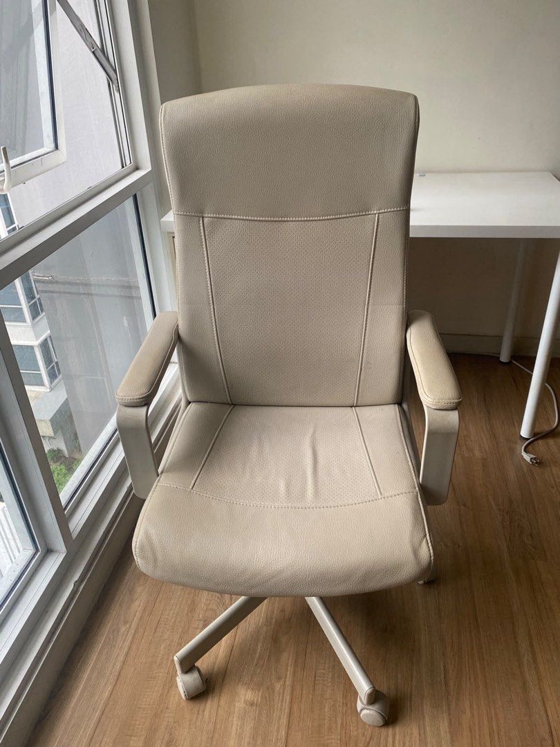 IKEA Millberget Cream Computer Swivel Chair (Category: Chairs) located in Manila. Submitted by angelicacdc (Listing ID 1469060956, Image 2). Description: MILLBERGET Swivel Chair - bought for 6k + delivery fee - used no flaws! - amazing chair very comfortable - 8/10 condition used MILLBERGET swivel chair offers comfort and function when you’re working at the desk. It’s also elegant, generous and blends easily with your living room or bedroom decor