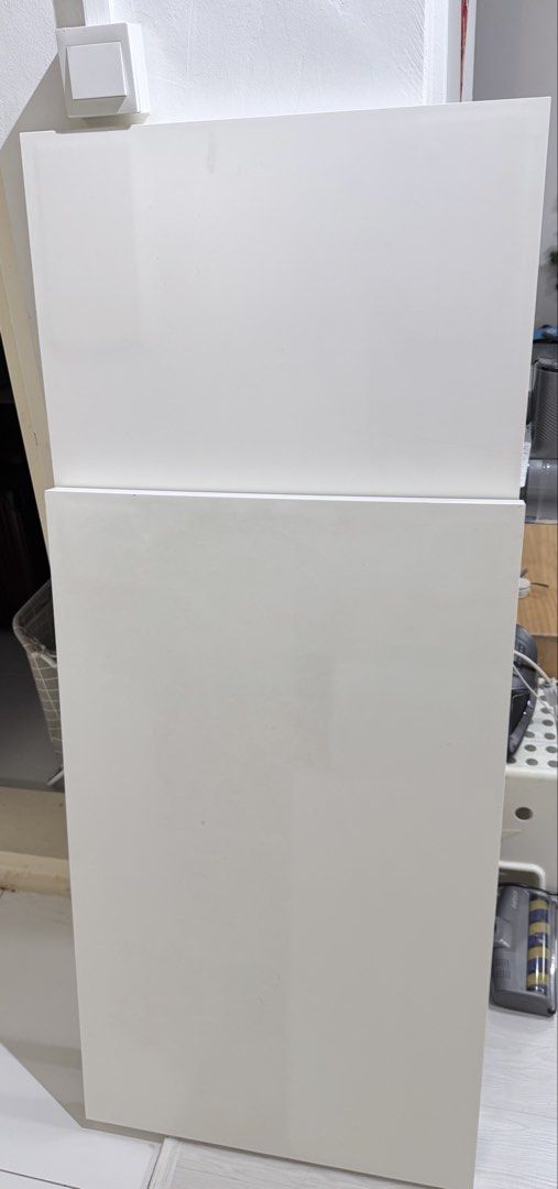 IKEA study table (Category: Tables & Sets) located in Singapore. Submitted by eting_ting (Listing ID 1469124390, Image 1). Description: Ikea table 1pcs 140cm (white) come with 4 leg-SGD 25 1 pcs 100cm (white) come with 4 leg-SGD 25 2pcs 120cm (checkered pattern)-20/pcs.