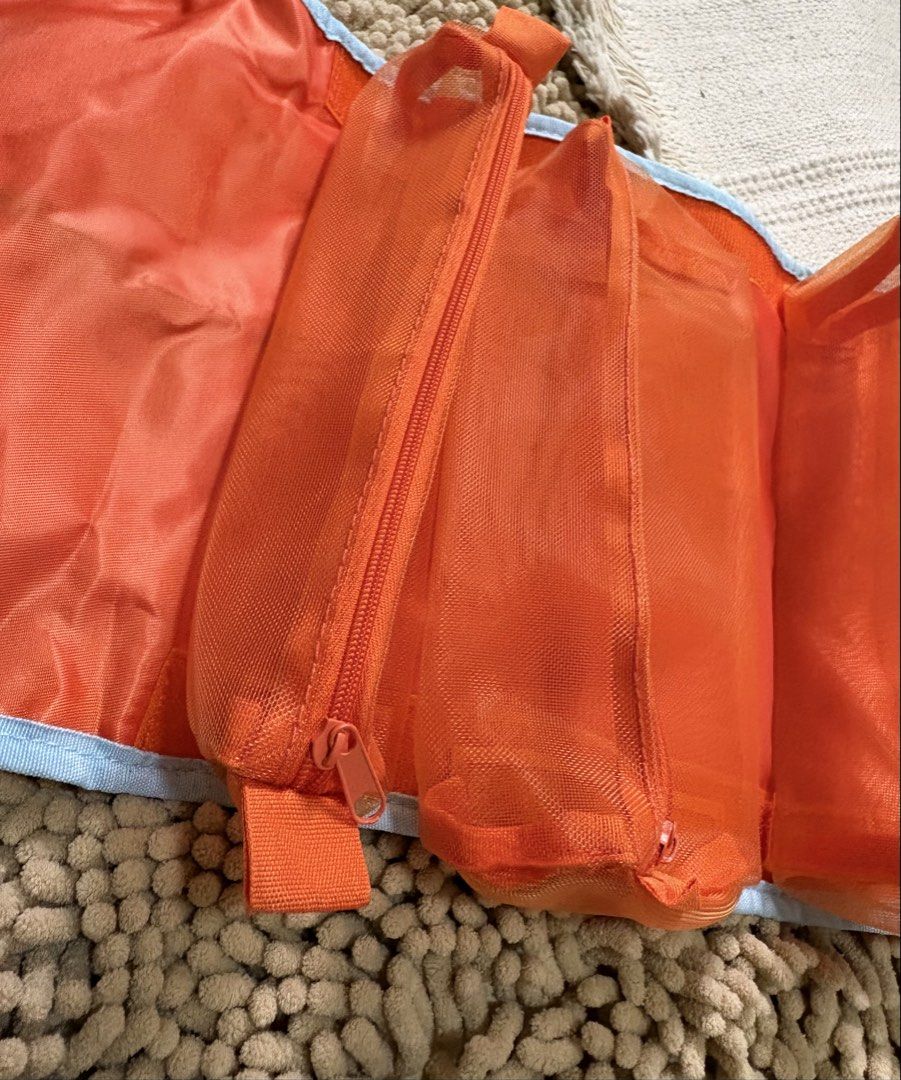 Imported Kiehl’s Organizer (Category: Accessory Holder, Box & Organizers) located in Quezon City. Submitted by heartshop.ph (Listing ID 1468964778, Image 3). Description: Detachable 4pcs pouch zippered inserts Mesh type.