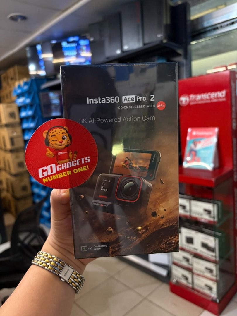 Insta360 Ace Pro 2 Dual Battery Bundle (Category: Cameras) located in Makati City. Submitted by eckang12 (Listing ID 1468989663, Image 1). Description: - Perfect for: ✔ Motorcycle rides ✔ Motovlogging ✔ Travel videos ✔ Content creation ✔ Action shots.