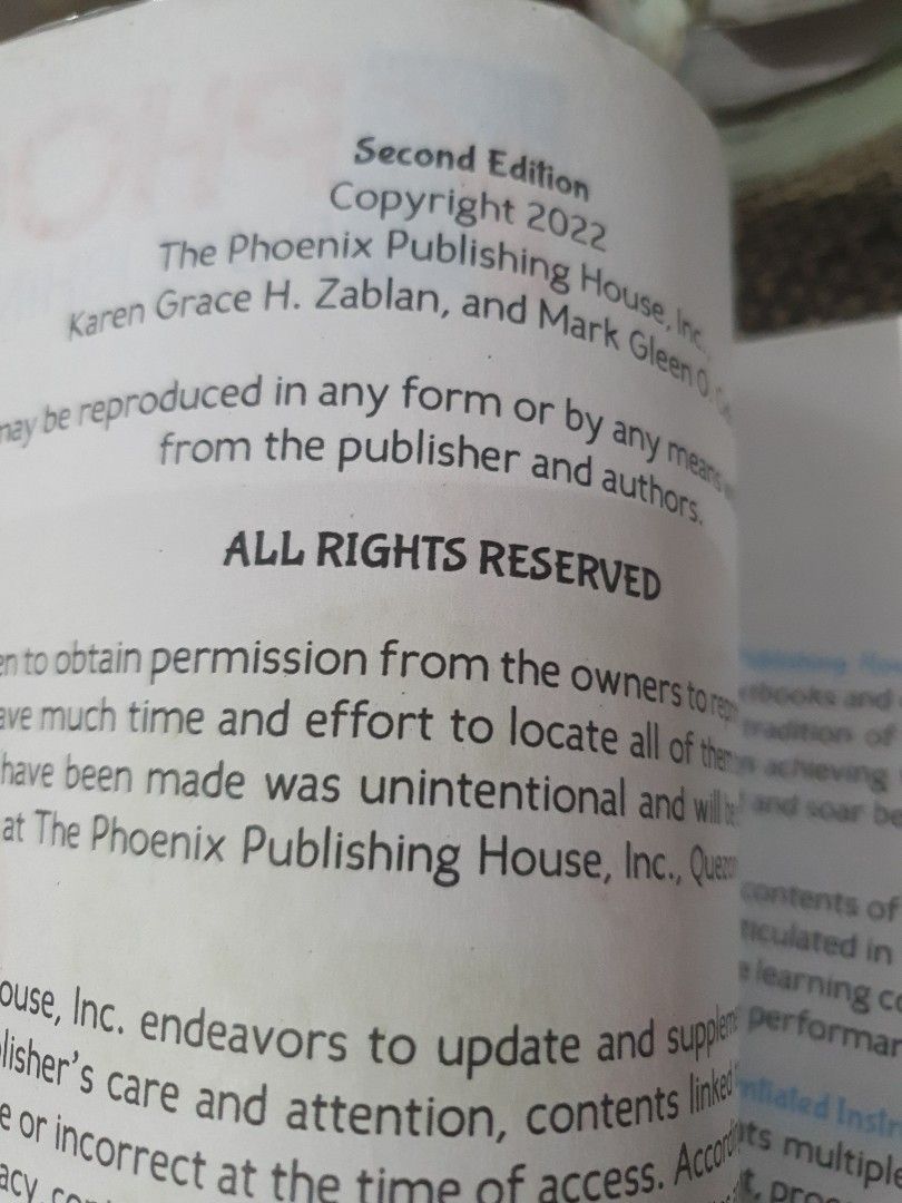 Integrated English for Effective Communication Grade 2 Second Edition (Category: Textbooks) located in Guagua. Submitted by lavieestviah (Listing ID 1468943640, Image 2). Description: - Title: Grade 2 English Textbook (2nd Edition) - Authors: Karen Grace H. Zablan and Mark Gleen O. Cidro - Publisher: Phoenix Publishing House (2022) - Focus: Communication skills, vocabulary, and grammar lessons - Ideal For: Elementary students and homeschooling pa