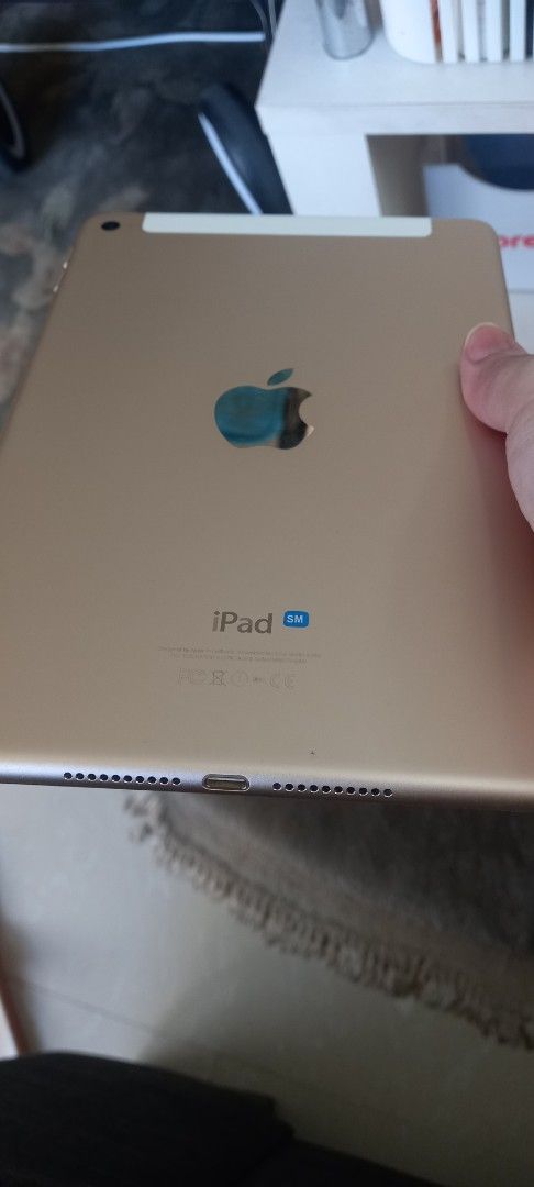 Ipad mini4 (Category: iPad) located in Cavite. Submitted by charisabla15249 (Listing ID 1468977165, Image 2). Description: - Brand/Model: Apple iPad Mini 4 - Color: Gold - Storage: 32GB and below - Condition: Excellent, well-maintained - Inclusions: Original box and protective case - Meetup Location: Manchester 8, Lancaster New City.