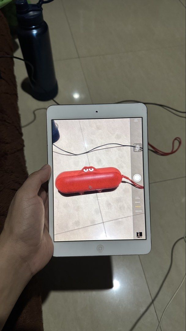 Ipad Mini (Category: iPad) located in Manila. Submitted by 1428.collective (Listing ID 1469058432, Image 3). Description: Ipad Mini 12 gb No Accessories issue: Dents 2,000 + SF 📍North Caloocan.