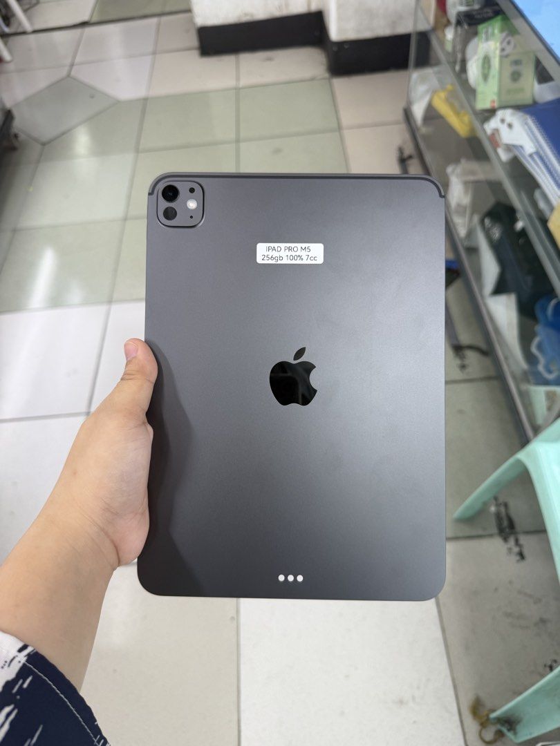 Ipad Pro M5 256gb 11' 100% BH No issue (Category: iPad) located in San Juan City. Submitted by javedsgadgetshop (Listing ID 1468959853, Image 1). Description: INSTALLMENT OPTIONS : SPAY LATER / GGIVES / CREDIT CARD / SKYRO / HOMECREDIT (BRANDNEW) WE BUY AND SELL SO PWEDE MAGBINTA OR SWAP ! Quick Specs : 💵 Ipad Pro M5 11' •256gb •NTC Variant •100% batt health •Wifi Only •98% Smoothness •No hidden issue | No Repaired •100% Authentic | Not Refurbis