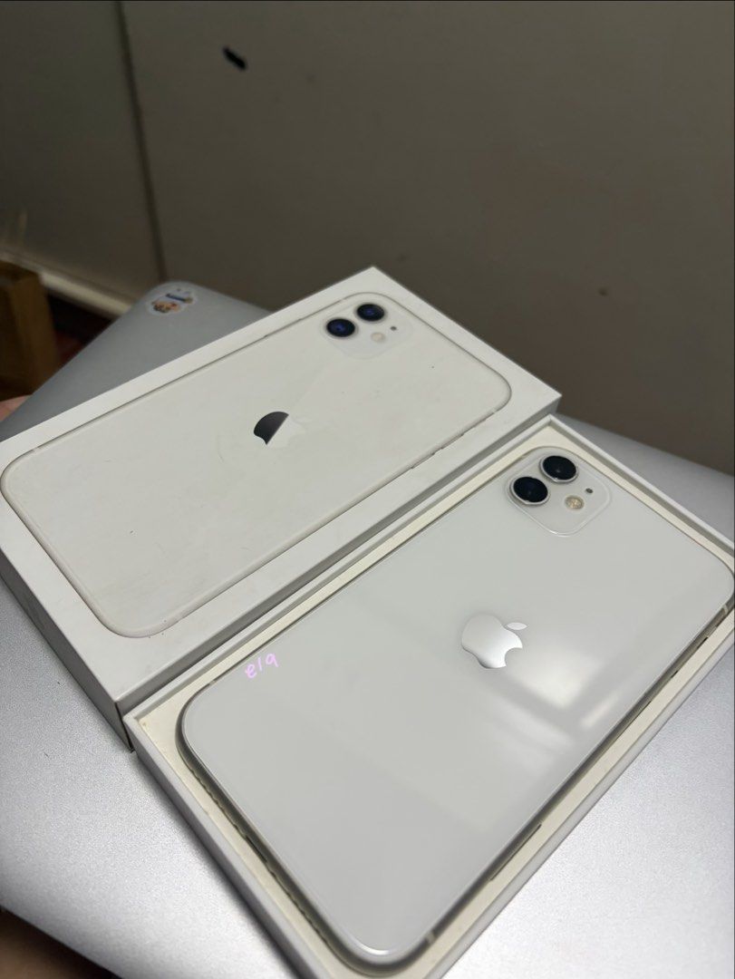 Iphone 11 128gb (Category: iPhone 11 Series) located in General Mariano Alvarez. Submitted by dearjujux (Listing ID 1469067048, Image 1). Description: • Color: White • Storage: 128GB • iOS 26 • Openline • Face ID working • True Tone working • Wi-Fi and cellular data working • All functions working • No history of repairs • Battery Health: 71% • Complete with original box and receipt • Has a minor issue, but it does not affect the phone’s function