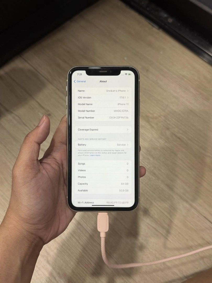 IPHONE 11 (Category: iPhone 11 Series) located in Manila. Submitted by gabbimomoseng026 (Listing ID 1468998684, Image 3). Description: iphone 11 white 64GB 74BH open line no history of repair unit only 8500 slight negotiable.