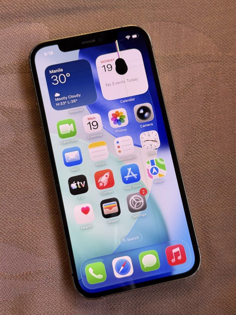 iPhone 12 Pro 128GB Gold (Category: iPhone 12 Series) located in Santo Domingo. Submitted by ligayacrochetcrafts (Listing ID 1468937405, Image 3). Description: iPhone 12 Pro 128 GB Gold Slightly Used need to repair the LCD all goods, LCD lang po talaga problem niya 2x camera slightly shaky, pero 1x and 0.5x sobrang linaw parin Slightly Negotiable PM me for more details and videos (if want niyo po) RFS: gusto mag upgrade, pandagdag bayad lang sa i