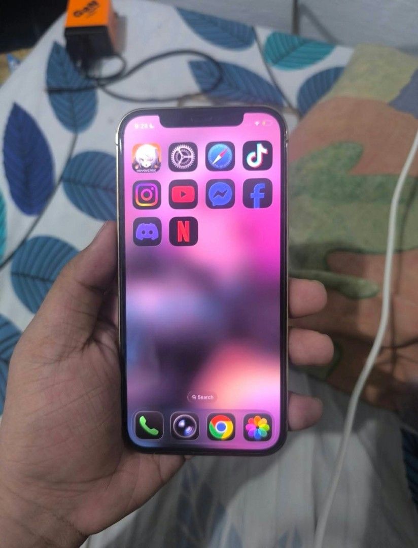 Iphone 12 pro (Category: iPhone 12 Series) located in Manila. Submitted by sunny.deer (Listing ID 1469001634, Image 1). Description: Iphone 12 pro 128gb 92% no issue all working.