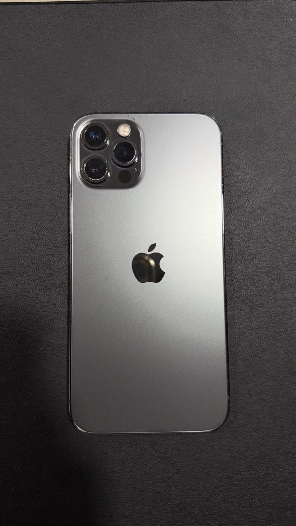Iphone 12 Pro 256 gb (Category: iPhone 12 Series) located in Manila. Submitted by rhenmaaar (Listing ID 1469024548, Image 1). Description: Iphone 12 Pro 256gb No sim restriction No history of repairs/parts replacements 72 BH No box Issue: Signs of usage, minimal scratches on side .