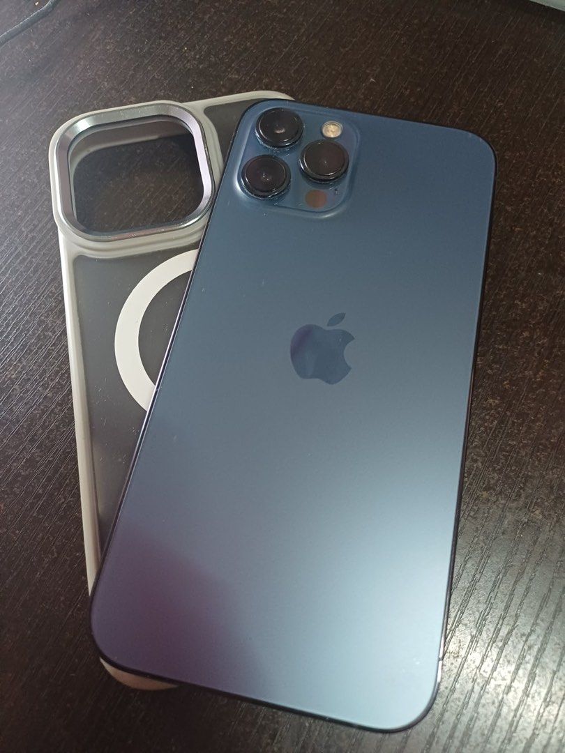iPhone 12 Pro Max 128g iOS 26.6 FU NTC (Category: iPhone 12 Series) located in Las Pinas. Submitted by russbro21 (Listing ID 1468957543, Image 1). Description: pls READ THE POST CLEARLY NO HAGGLE OF FIX FIX PRICE ALREADY Selling verylow iPhone 12 Pro Max iOS 26.4 Faxtory unlii lookck NTC accept trade add cash good condition and original check all you want upon meet u swapping price much higher Cash price 16999 Unit Screen Guard Case Huwag na mag 