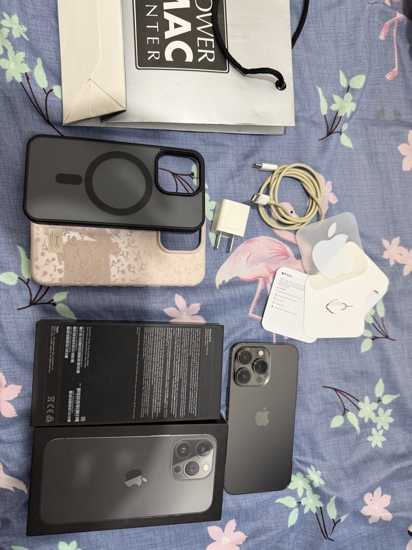 Iphone 13 pro 256gb openline (Category: iPhone 13 Series) located in Antipolo. Submitted by euntak (Listing ID 1469012112, Image 1). Description: Iphone 13 pro 256gb Available on october 15 Open line 77 batt health makunat pa din With original cord Small tiny hairline sa screen. Pero hindi po basag. no history of repair. Free cases na din po 😊 Rfs: upgrade Hello! Selling my personal well loved phone. Please see photos or pm me for details. I wil