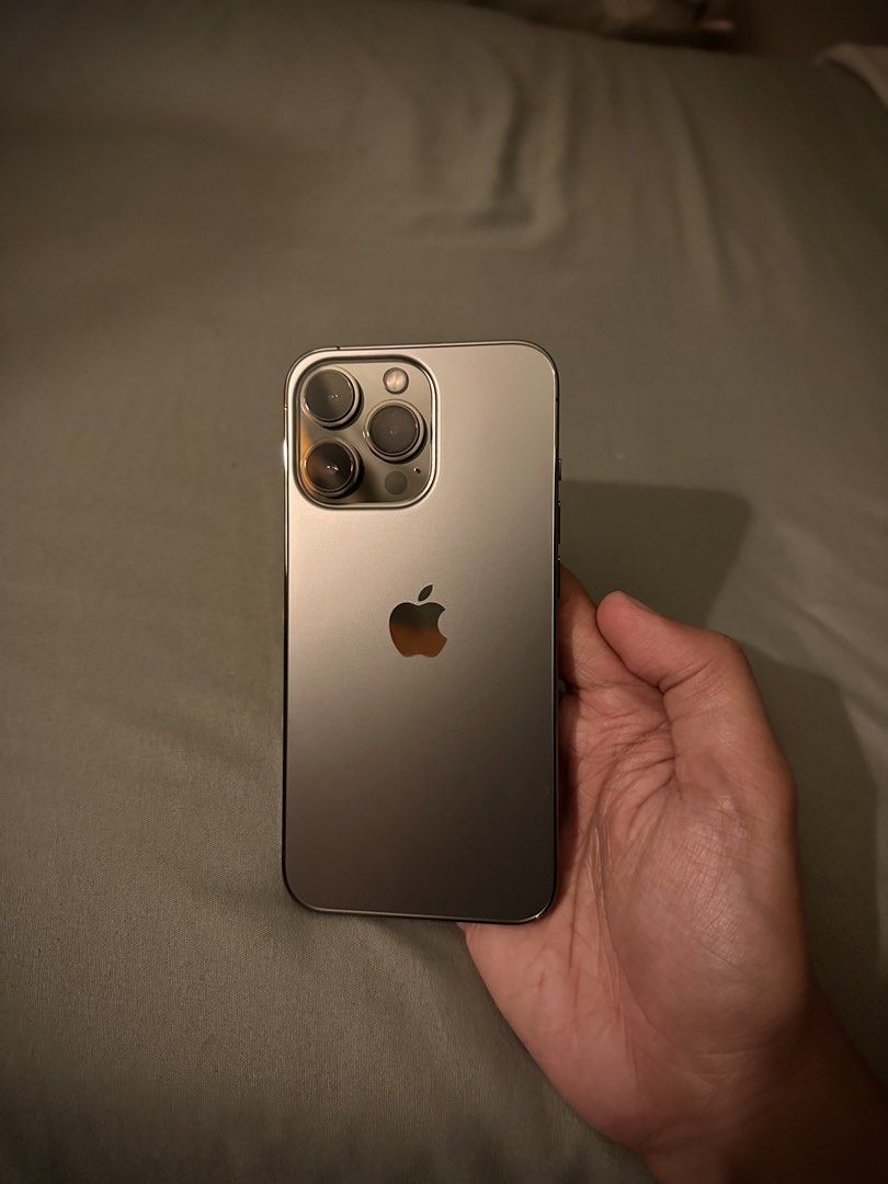 iPhone 13 Pro - 128GB Graphite (Category: iPhone 13 Series) located in Cavite. Submitted by zolarbs (Listing ID 1469108579, Image 1). Description: Selling my iPhone 13 Pro - 128GB Graphite Fixed price • Carrier Lock: Smart/TNT only • Condition: Pristine condition, scratches on screen, not noticable if with tempered (currently protected) • Inclusions: Unit and case only • Repair history: None • Battery Health: 74% Open for swap to lower units Loca
