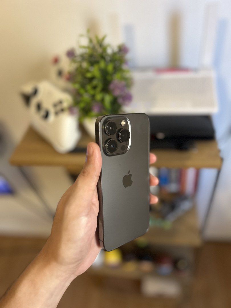Iphone 13 Pro Graphite 128GB (Category: iPhone 13 Series) located in Dasmarinas. Submitted by brandedstuff.est2022 (Listing ID 1469090936, Image 3). Description: - Model: Apple iPhone 13 Pro - Color: Graphite - Storage Capacity: 128GB - Condition: Good, well-maintained physical appearance - Features: Pro camera system, smooth display, powerful performance - Perfect for daily use, photography, and gaming 🟢BATTERY HEALTH : 75% -Other than batt hea