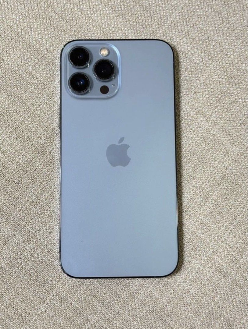 Iphone 13 Pro Max 128gb Sierra Blue (Category: iPhone 13 Series) located in Calamba. Submitted by noxvoid69 (Listing ID 1469104413, Image 1). Description: Openline Makinis Orig parts Batt health- 73% (makunat parin) Inclusions: Unit, replace charger, case, and tempered glass RFS: Upgrading Honest issue: may super small scratch sa screen pero not visible unless super close Meet up: Calamba Laguna .