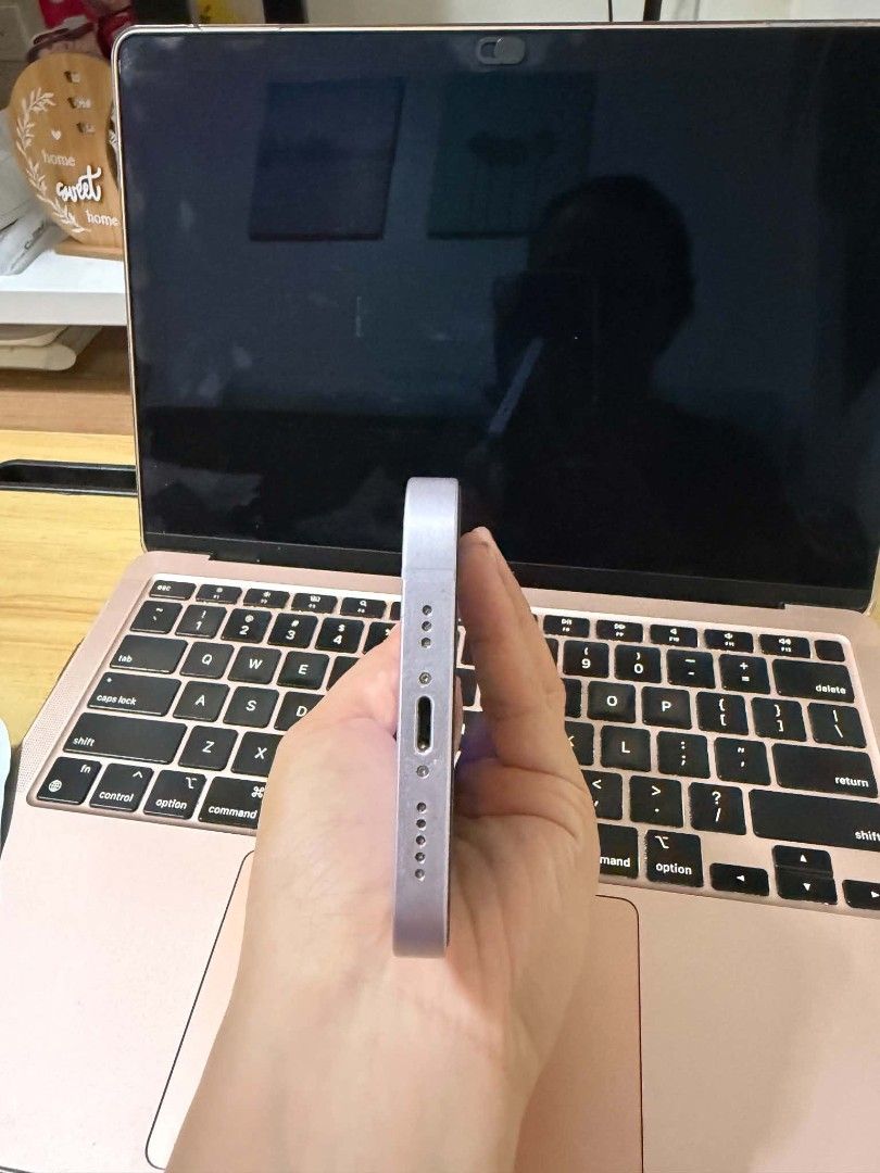 Iphone 14 256gb (Category: iPhone 14 Series) located in Manila. Submitted by stephen.santos25 (Listing ID 1469011356, Image 3). Description: Iphone 14 256gb Purple No sim restrictions 76% battery health Lady owned ( 23,000 pesos ) ‼️‼️‼️‼️ Inclusion: Free 1 new case, new tempered glass, cable lightning RFS: phone upgrade Location : Marikina City Can do ship Lalamove / LBC.