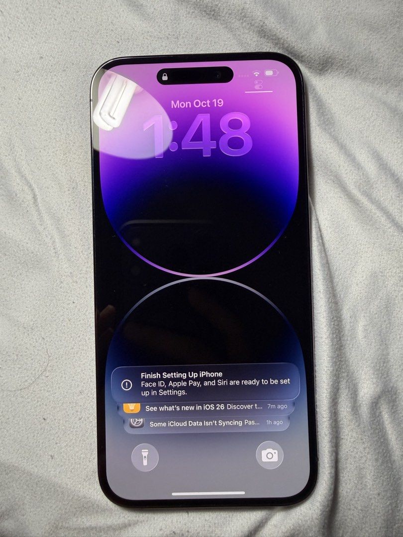 Iphone 14 Pro Max (Category: iPhone 14 Series) located in Manila. Submitted by nicsventure (Listing ID 1469035766, Image 3). Description: Iphone 14 Pro Max (deep purple) - Face ID - 256 GB - 78% BH - No sim restriction - Truetone - No history of repair - Cable charger included - 20w Adaptor included - With box Rfs - upgrade Negotiable price Meet up only. Around Parañaque, Makati or Alabang..