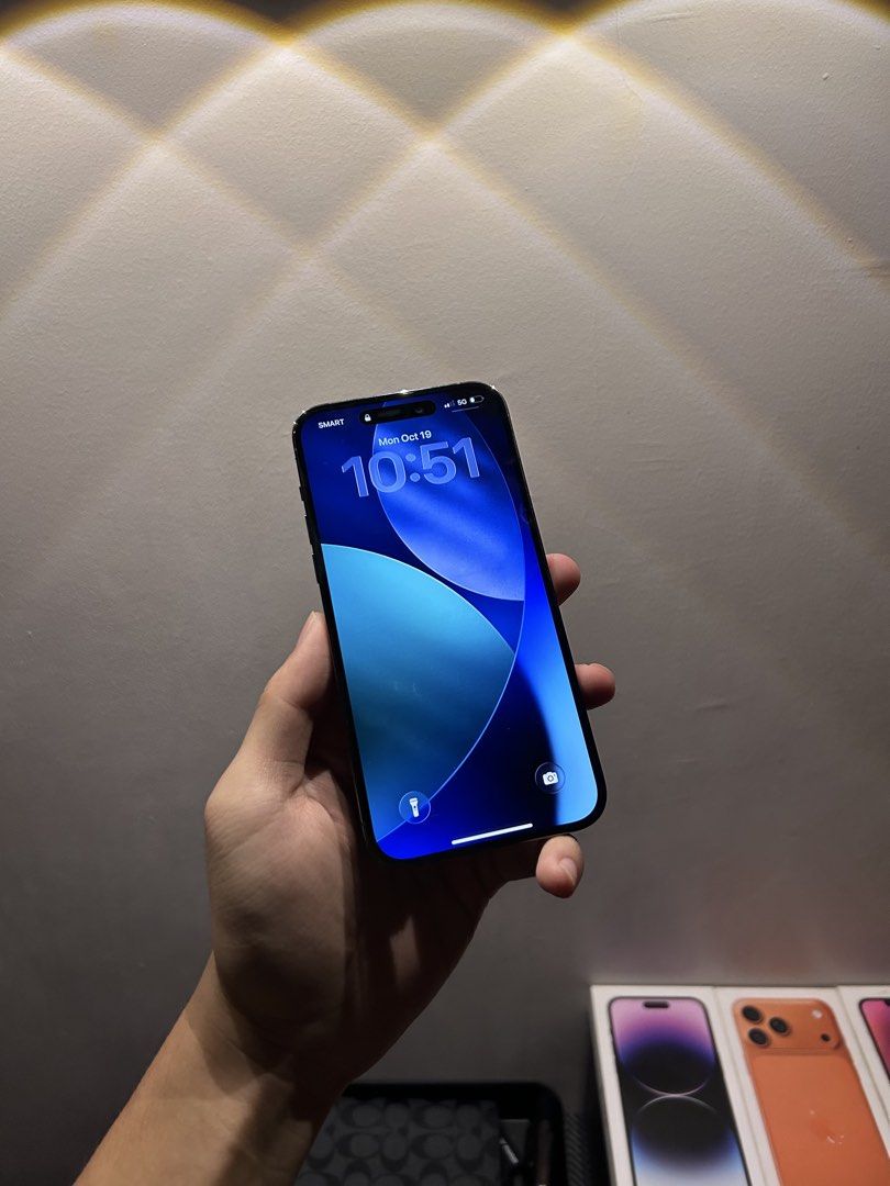 iPhone 14 Pro Max (Category: iPhone 14 Series) located in Manila. Submitted by andreiamur31416 (Listing ID 1469152487, Image 3). Description: FOR SALE OR TRADE iPhone 14 Pro Max (Deep Purple) - 128gb Storage - FaceID Working - TrueTone Working - 75% bh (orig battery makunat pa) - iOS 26.6.1 updated - no history of repair - original all parts - perfect for personal use - 99% smooth comes with original box Mandaluyong Loc.