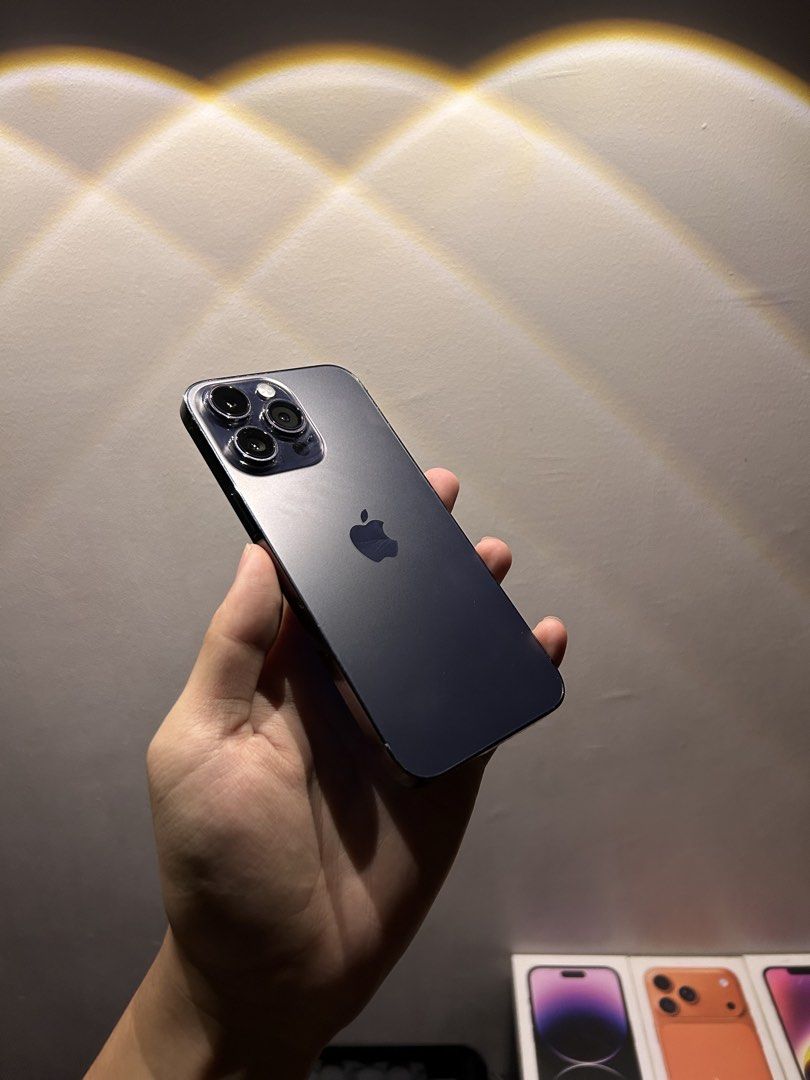 iPhone 14 Pro Max (Category: iPhone 14 Series) located in Manila. Submitted by andreiamur31416 (Listing ID 1469152487, Image 2). Description: FOR SALE OR TRADE iPhone 14 Pro Max (Deep Purple) - 128gb Storage - FaceID Working - TrueTone Working - 75% bh (orig battery makunat pa) - iOS 26.6.1 updated - no history of repair - original all parts - perfect for personal use - 99% smooth comes with original box Mandaluyong Loc.