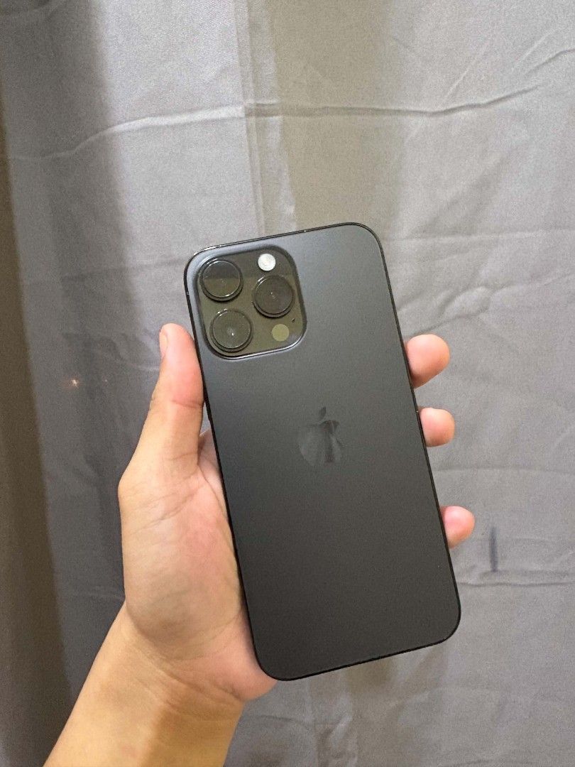 iPhone 14 Promax 256GB (Category: iPhone 14 Series) located in Valenzuela. Submitted by bagtrendsph (Listing ID 1469159896, Image 2). Description: 📱 FOR SALE: iPhone 14 Pro Max 256GB 💰 ₱28,500 negotiable • Battery Health: 76% • Openline • Minimal dents • No history of repair • Free UGREEN charger & phone case 🎁 📌 RFS: Upgrade 📩 PM for inquiries. Thank you!.