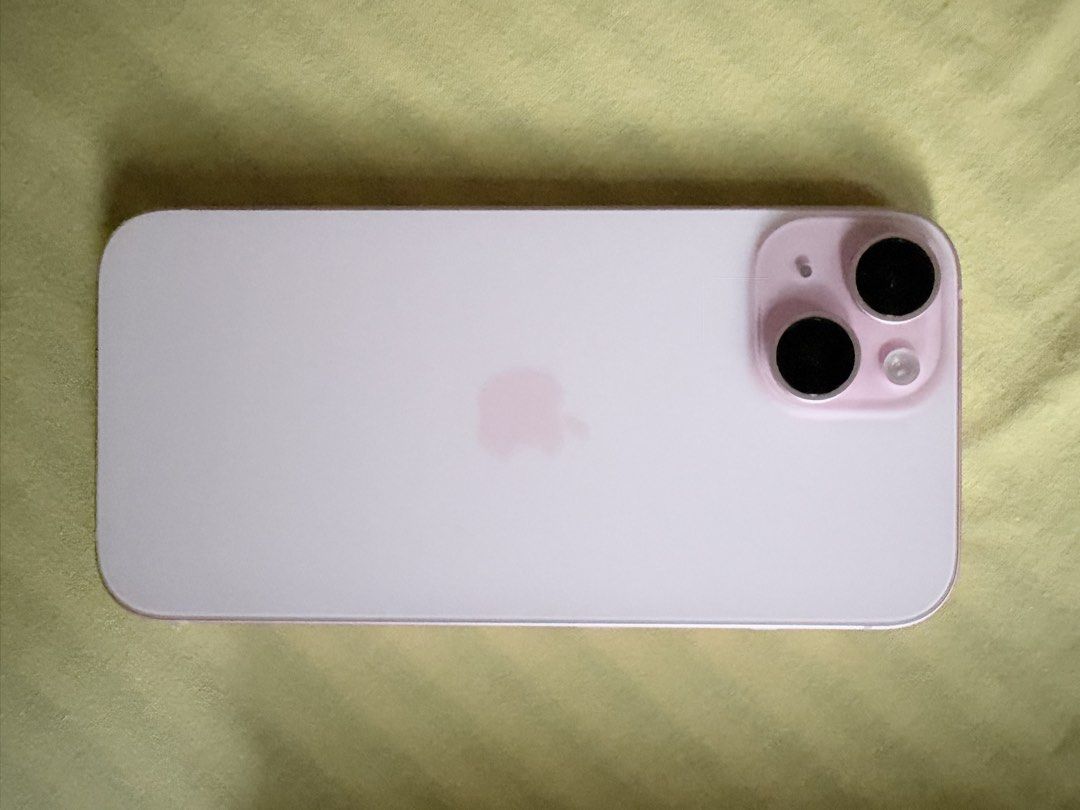 iPhone 15 256GB Pink (Category: iPhone 15 Series) located in Manila. Submitted by camillevanille (Listing ID 1468932418, Image 3). Description: 256GB Body is good as new Complete set With original Apple clear case Battery 79% Smart locked Meet up for sure buyer in BF Paranaque .