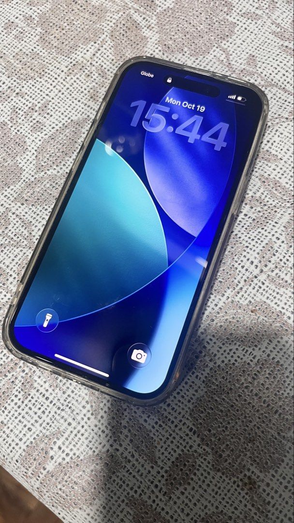 Iphone 15 Globe locked (Category: iPhone 15 Series) located in Quezon City. Submitted by hexnmsh (Listing ID 1469000852, Image 3). Description: Selling my iphone 15 under warranty 2027 battery health 99% Rfs: 2nd handset, naka-stock lang .